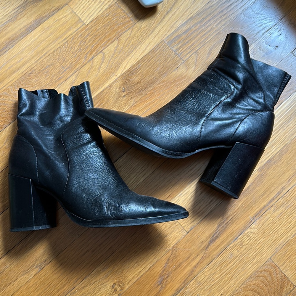 Tony Bianco Brazen Booties in Black. Great condition